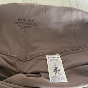 Athleta High-Rise 7/8 Tight in Mauve-Taupe